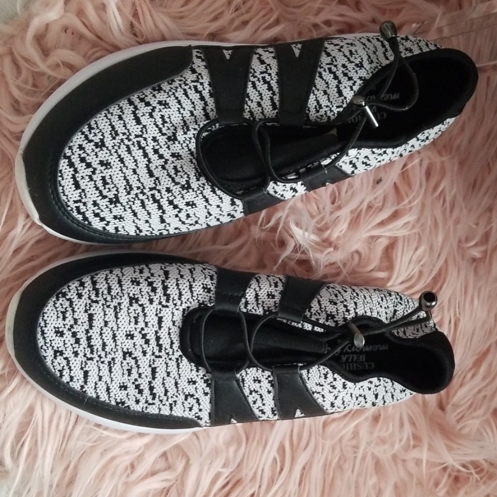 Qomana sneaker